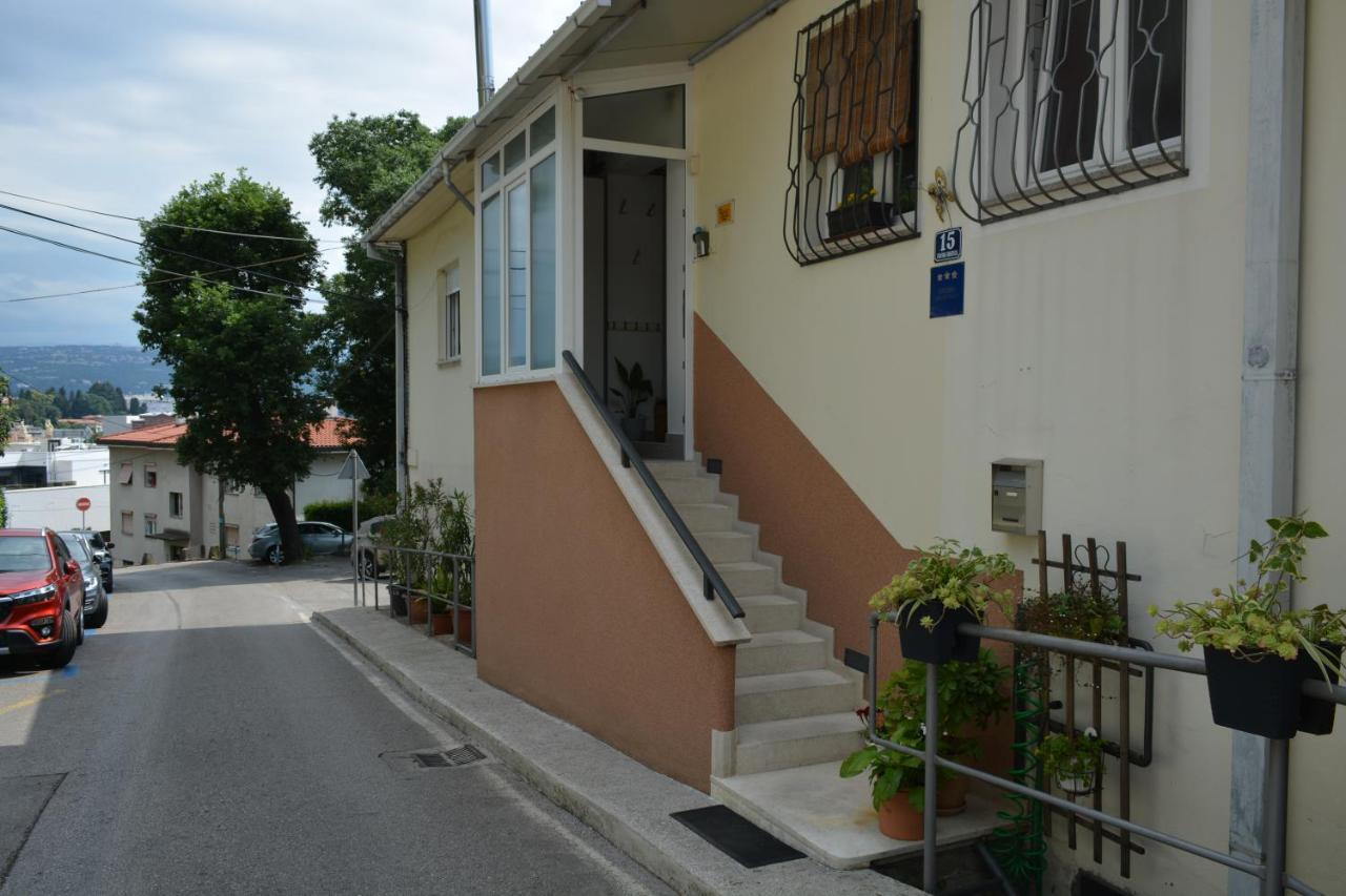 Apartman Vasanija โอปาติยา ภายนอก รูปภาพ